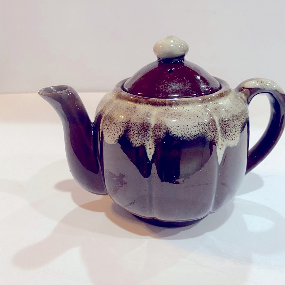 Stoneware Crockware Tea Pot